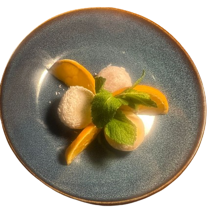 Eis mit frischen Obst