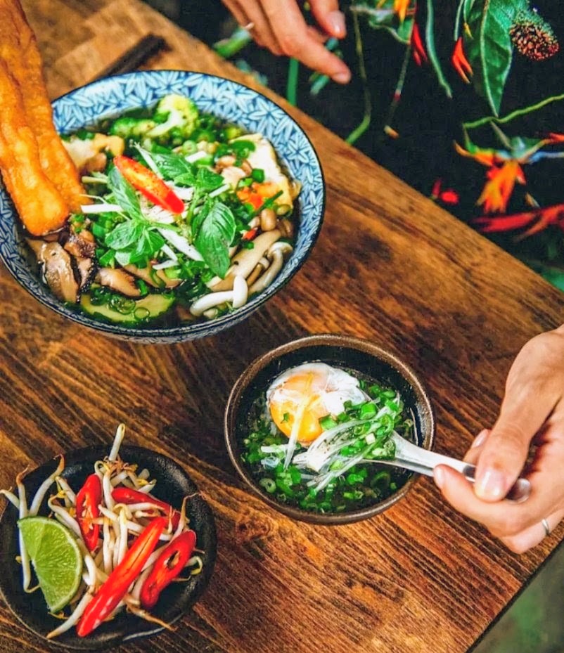 PHO HANOI ROYAL mit Onsenei☀️- Traditionelle Nudelsuppe