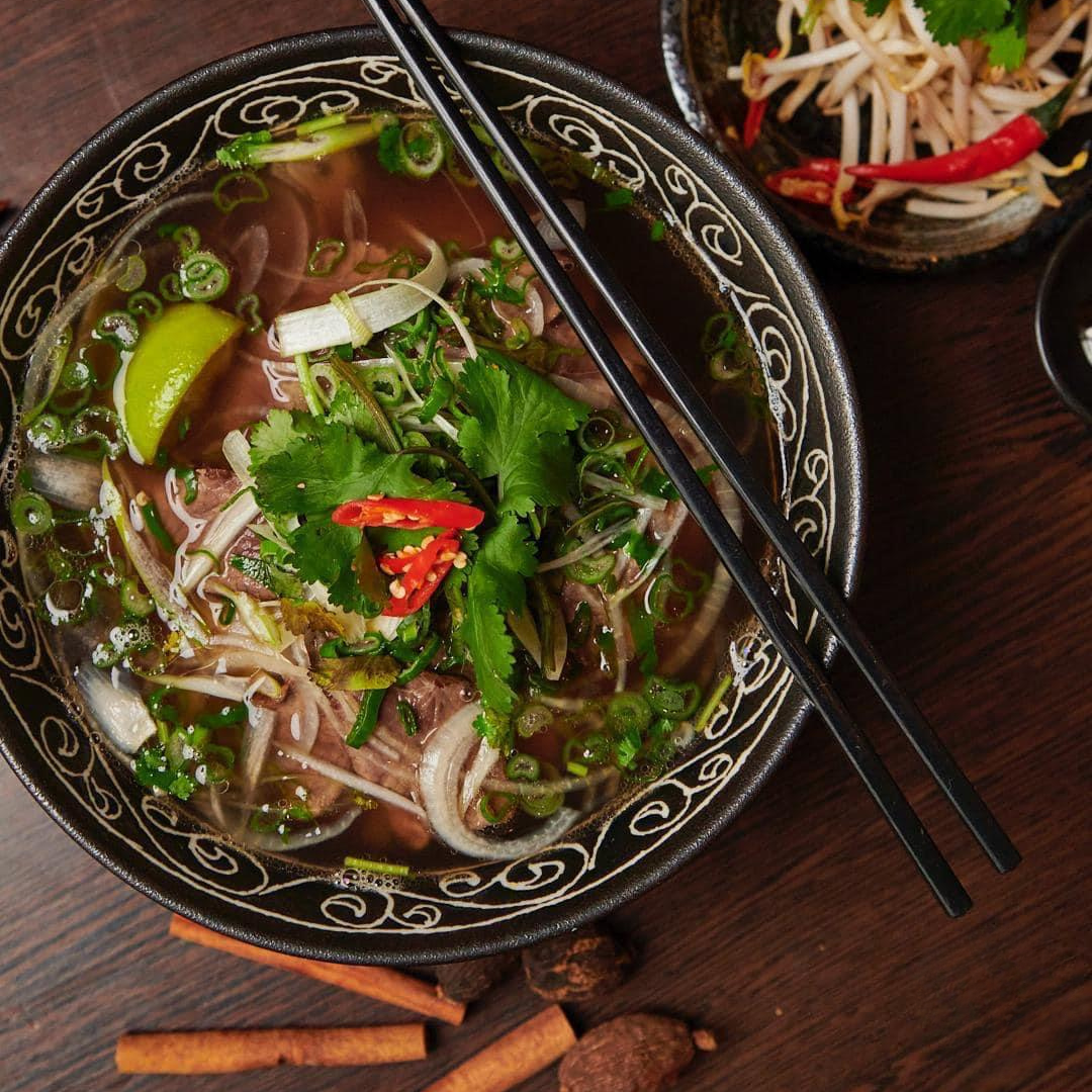 PHO HANOI ROYAL - Traditionelle Nudelsuppe