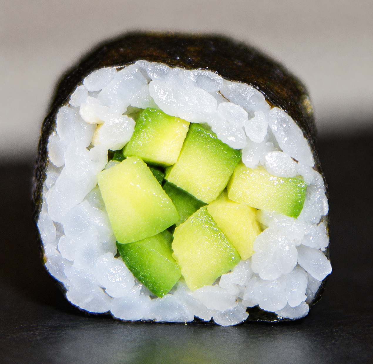 Avocado Maki Roll (vegan)